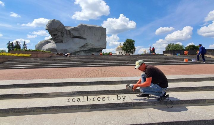 Брестская крепость