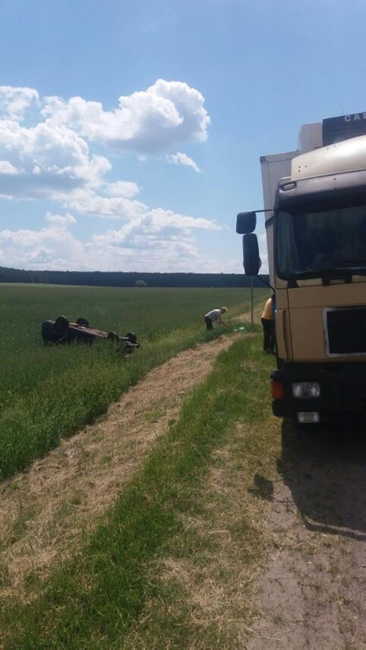 Жительница Бреста на Volkswagen Golf перевернулась в Каменецком районе