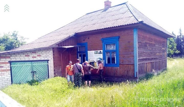 Группа путешественников из Бреста оценила красоту Полесья и его богатую на события историю