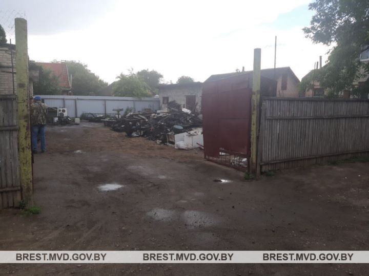 В Пинске оперативники изъяли более 2,5 т металлолома