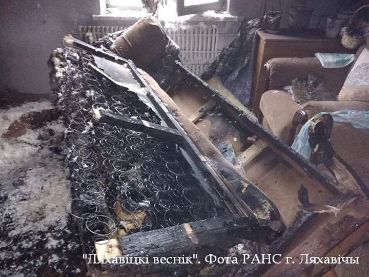 В Ляховичах загорелась квартира