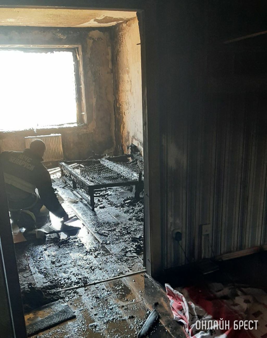 Читатель: Так выглядит квартира, которая горела сегодня на Грюнвальдской в Бресте.