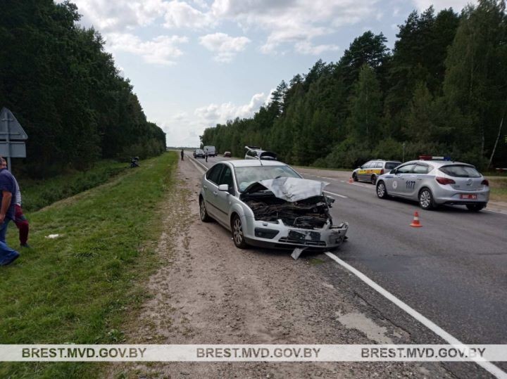 Брестская область: в результате попутного столкновения травмирована водитель