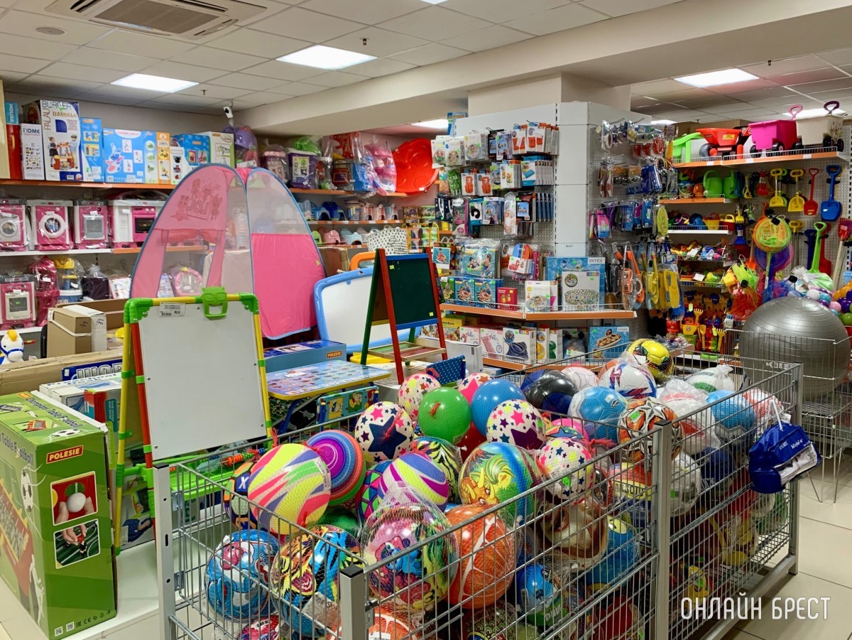 Осенние коллекции в «Детском мире» на Советской в Бресте