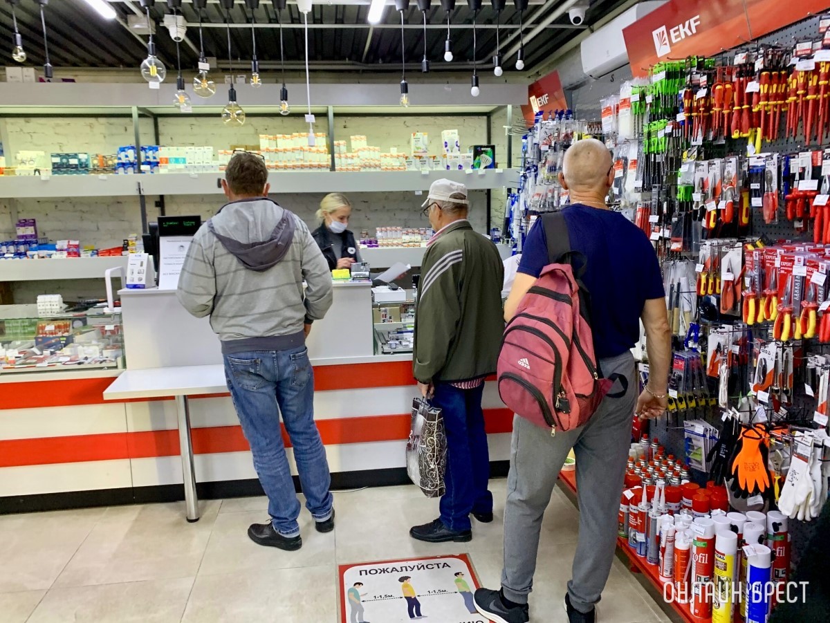 Здесь ВСЯ ЭЛЕКТРИКА для вашего дома! В большом магазине на Пушкинской в Бресте обслуживают под ключ