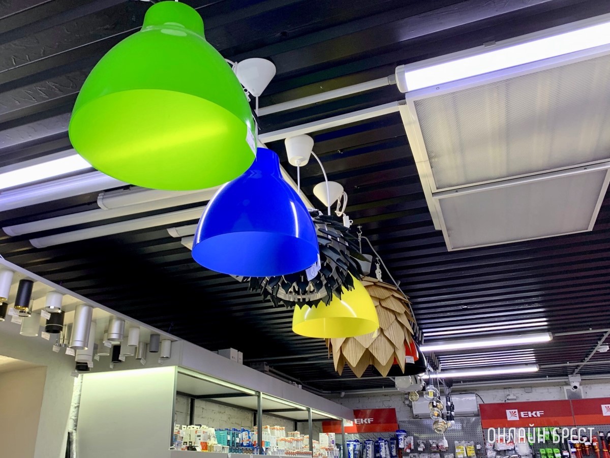 Здесь ВСЯ ЭЛЕКТРИКА для вашего дома! В большом магазине на Пушкинской в Бресте обслуживают под ключ