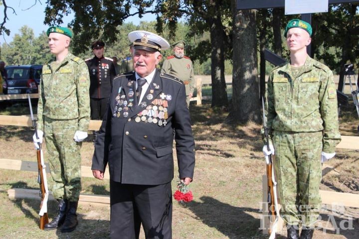 Памятный знак с именами 59 погибших воинов времен Первой мировой в Иванисовке (Брестская область)