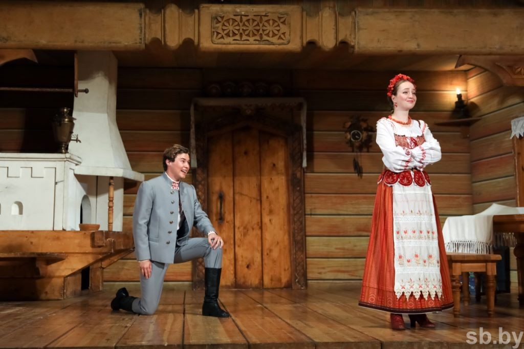 Легендарная «Павлинка» от купаловцев на сцене Брестского драмтеатра