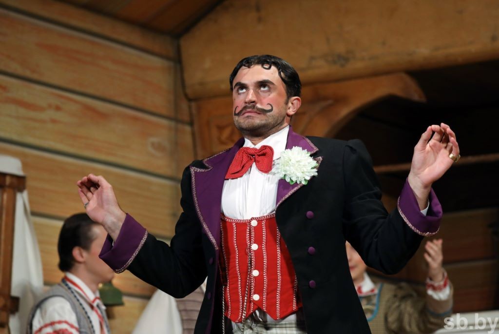 Легендарная «Павлинка» от купаловцев на сцене Брестского драмтеатра