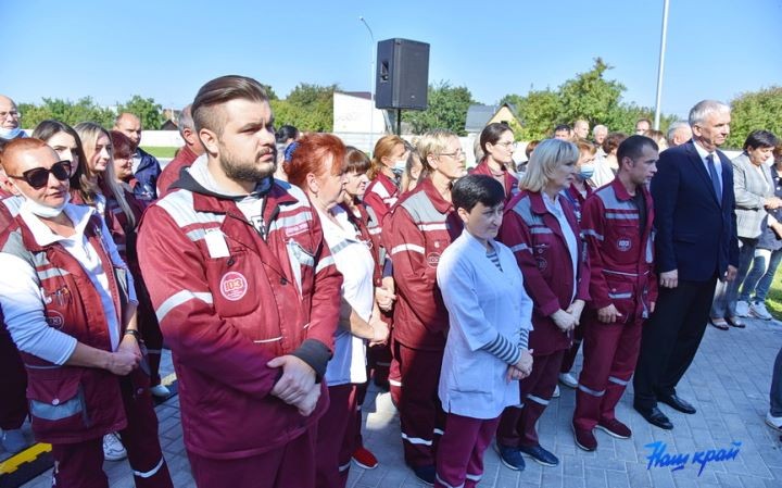 ГАЗель NEXT подарил скорой помощи Барановичей «Беларусбанк»