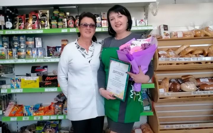 «И выслушаем, и совет дадим». Как в Барановичском районе трудятся продавцы, работа которых отмечена на областном уровне