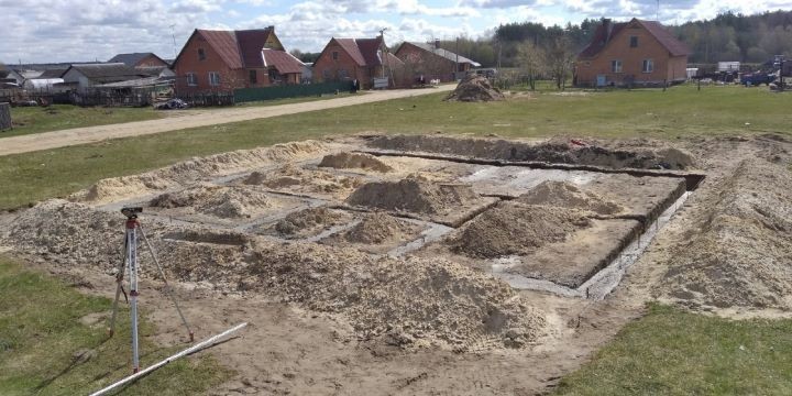 ПМК-5 показало, как строится дом для многодетной семьи в Сошно (Брестская область)