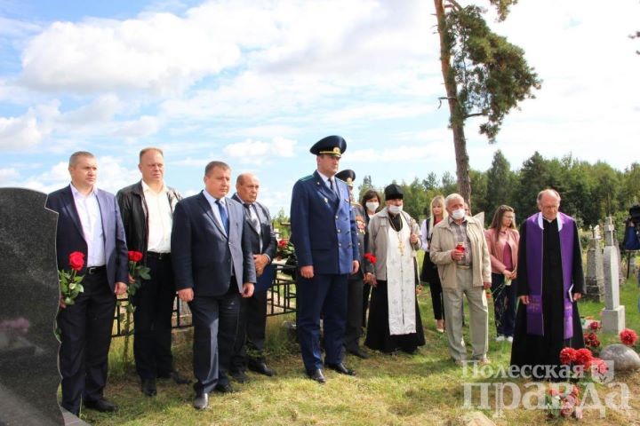 Имена погибших в 1943 году мирных жителей Логишина увековечили в Брестской области