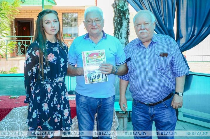 Десятый чемпионат по напольным шашкам прошел в Березе