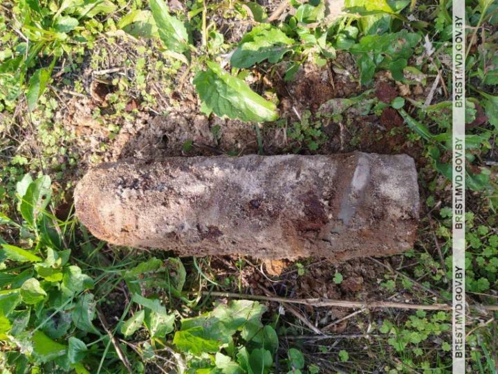 Брестчанин наткнулся на снаряд по улице Речицкая