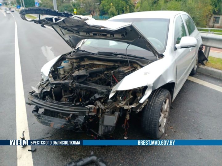 Подробности ДТП на Кобринском мосту в Бресте