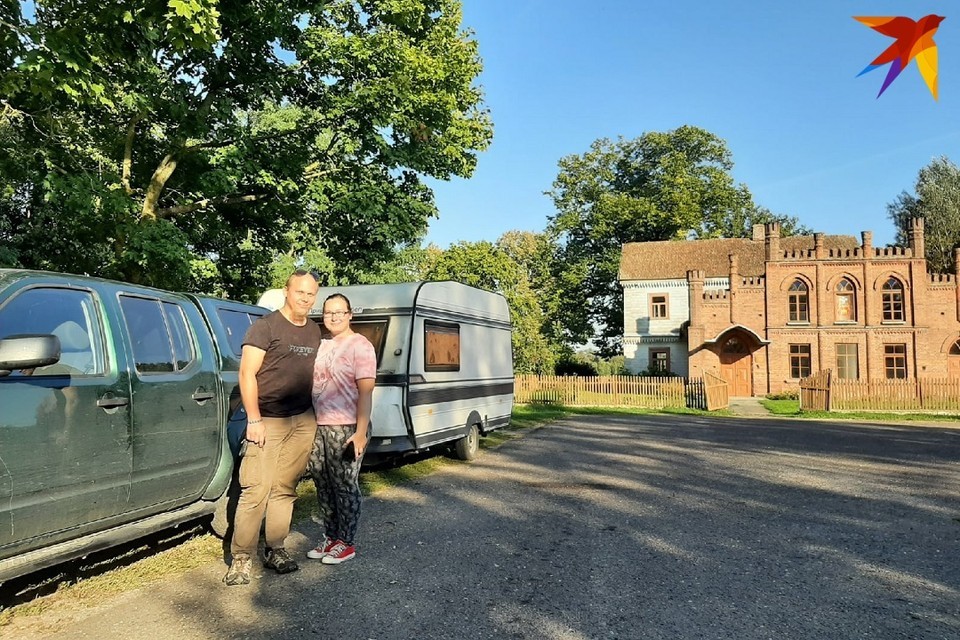 «260 рублей прокат кемпера, 300 - топливо, остальное - еда и музеи»: белорусы рассказали, как неделю ездили по Беларуси в доме на колесах