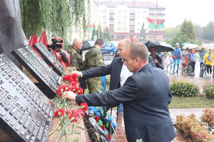 В Ганцевичах прошла церемония захоронения останков летчиков, погибших в ВОВ на территории района