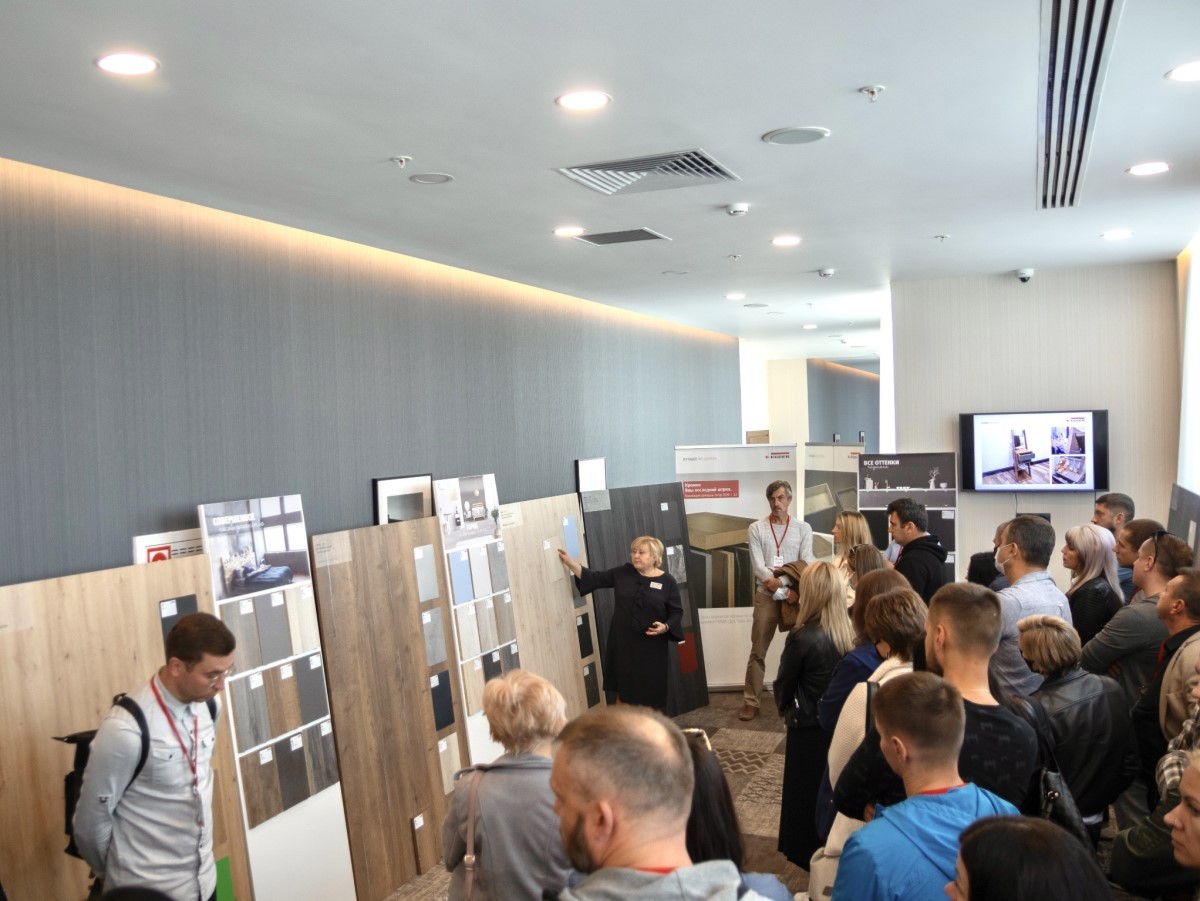 «Авантаж трейд» – официальный дилер компании EGGER – представил в Бресте новую коллекцию декоров для производства мебели 2020-2023. Фотообзор