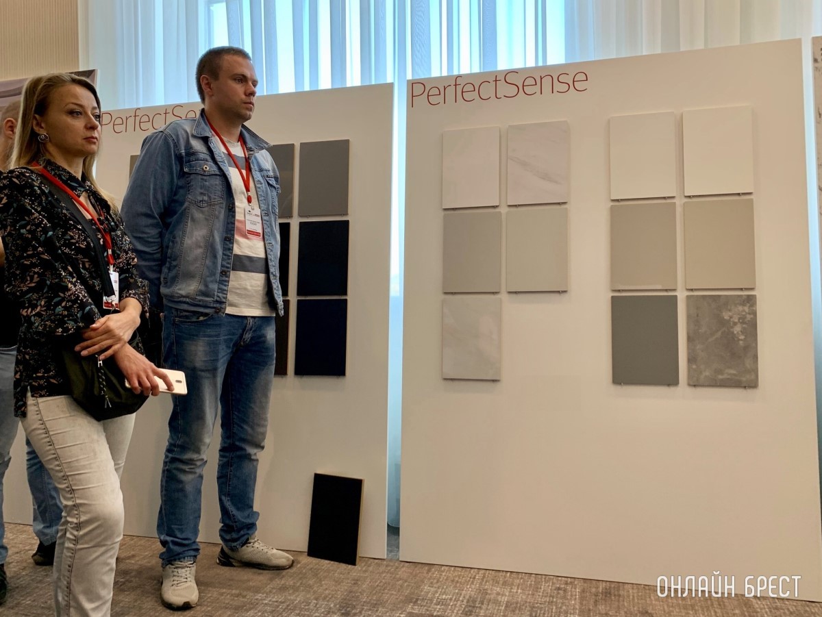 «Авантаж трейд» – официальный дилер компании EGGER – представил в Бресте новую коллекцию декоров для производства мебели 2020-2023. Фотообзор