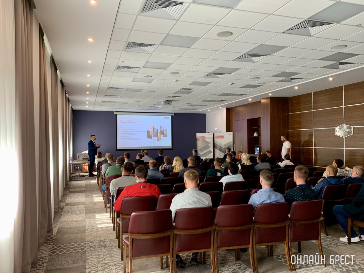 «Авантаж трейд» – официальный дилер компании EGGER – представил в Бресте новую коллекцию декоров для производства мебели 2020-2023. Фотообзор