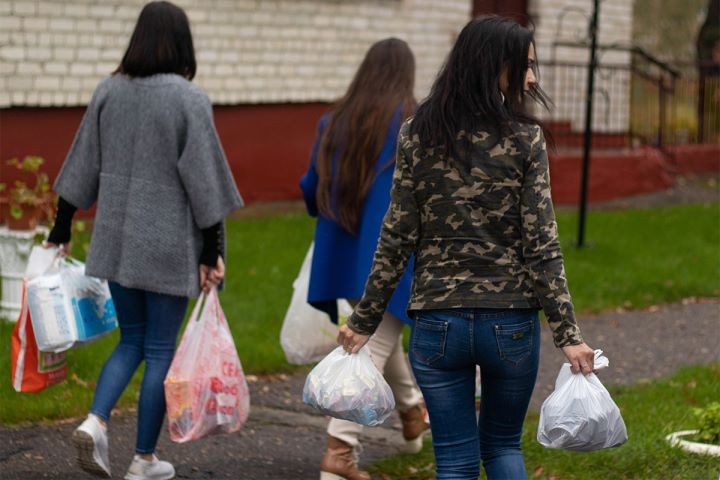 Таксисты и волонтеры из Кобрина на «Крыльях Ангела» примчались в приют аг. Оса и подарили детям чудо