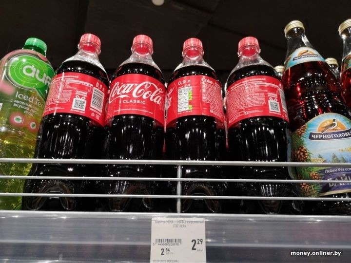 Конец эпохи: теперь и Coca-Cola в Беларуси продается по 0,9 литра