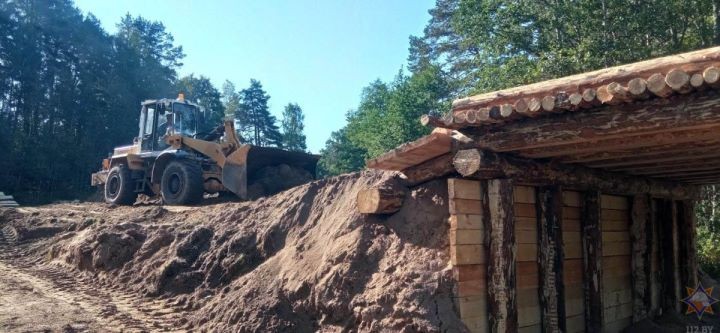 Пинские понтонщики соорудили мост для съёмок фильма