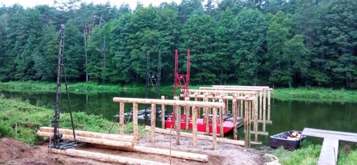 Пинские понтонщики соорудили мост для съёмок фильма