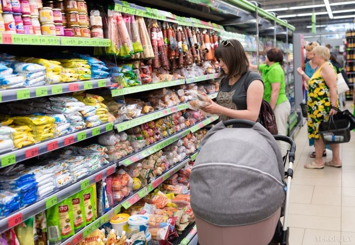 Кому положено бесплатное детское питание в Беларуси? Как семье оформить документы на получение бесплатного детского питания?