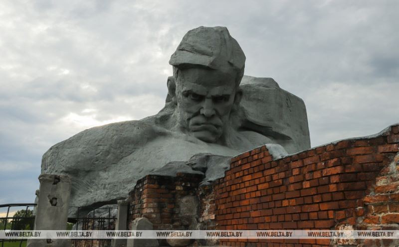 Мемориал «Брестская крепость-герой»