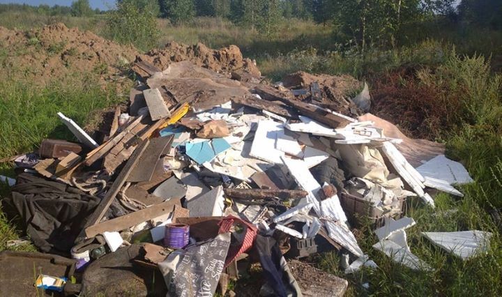 Вывозили мусор в лес — попались в объектив «фотоловушки». Штраф — до 580 рублей