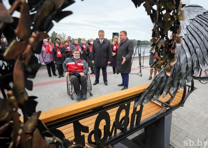 «Скамейка милосердия» появилась в Бресте