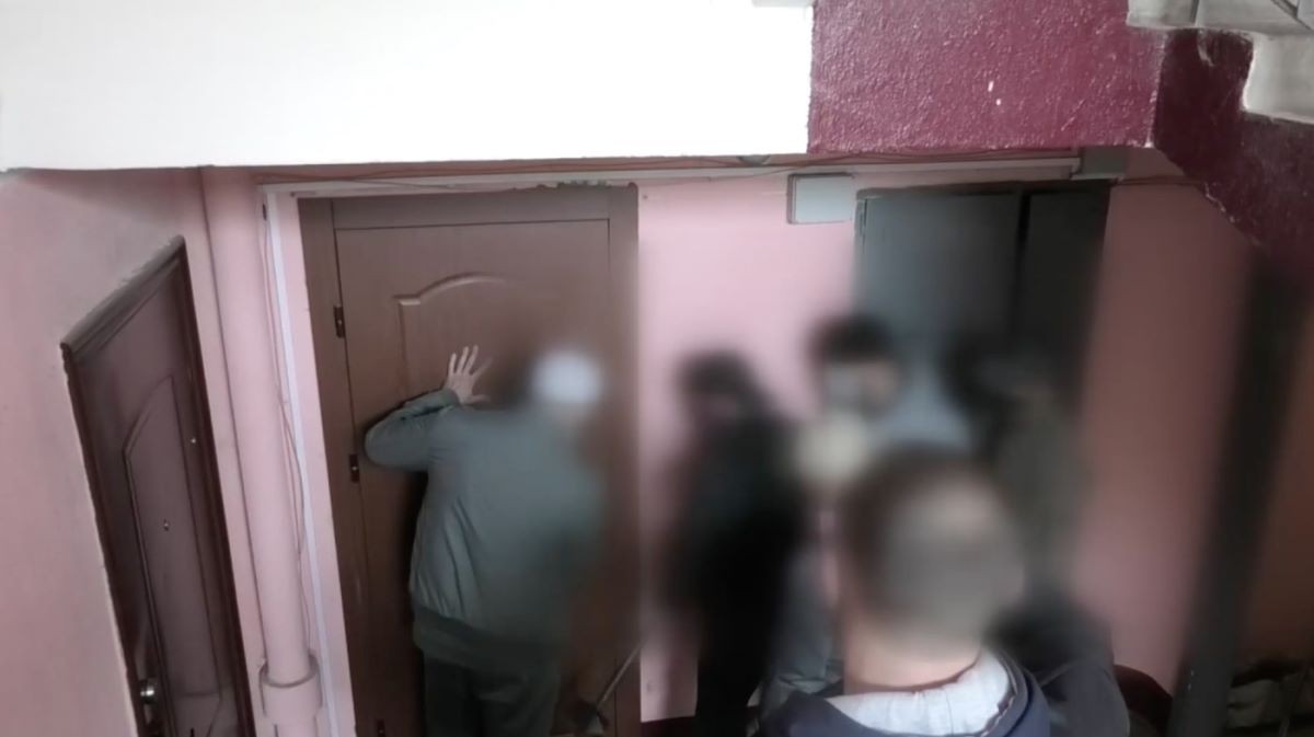 В минской квартире произошла перестрелка. Погиб сотрудник КГБ и стрелявший в него