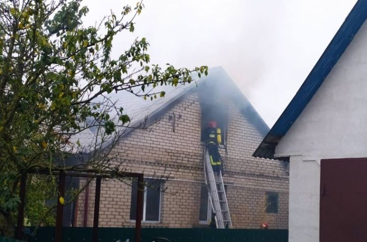 В Березе горел жилой дом