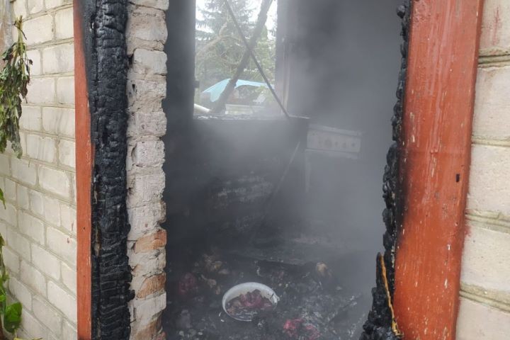 В Березе горел жилой дом