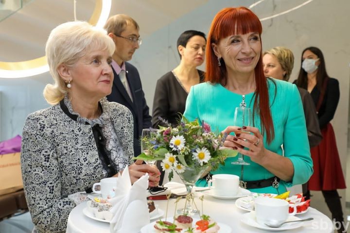 Лучшим педагогам Брестчины вручили высокие награды накануне профессионального праздника