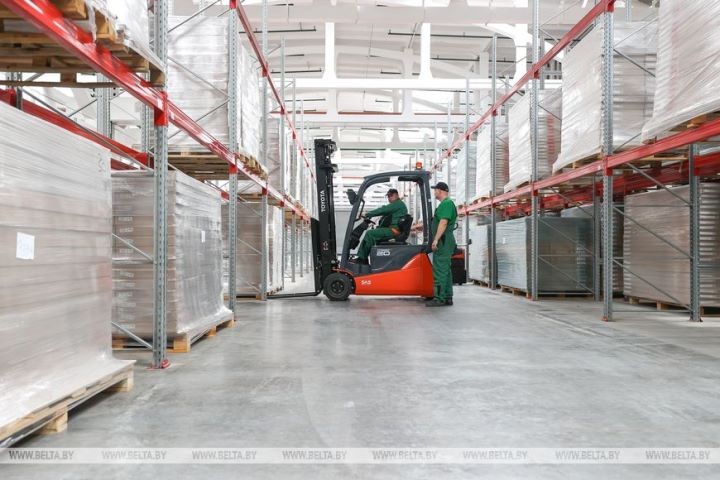 Инвестор на площадях брестского «Цветотрона» создал мебельное производство