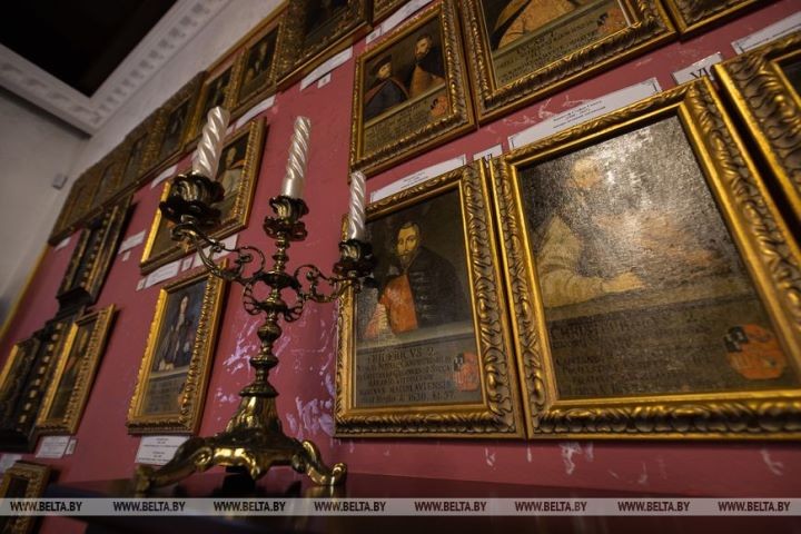 Ружанский дворцовый комплекс - одна из крупнейших магнатских резиденций XVII-XVIII веков в Беларуси