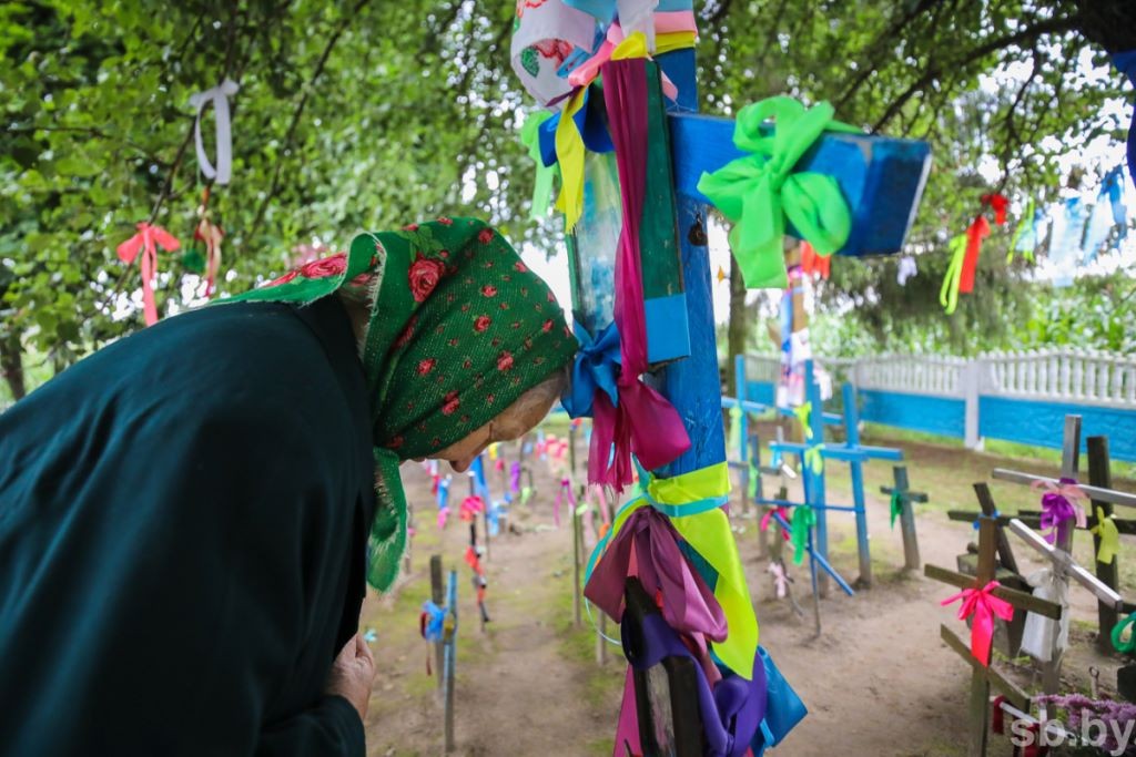 Более ста лет верующие съезжаются в Каменецкий район к урочищу Грушки