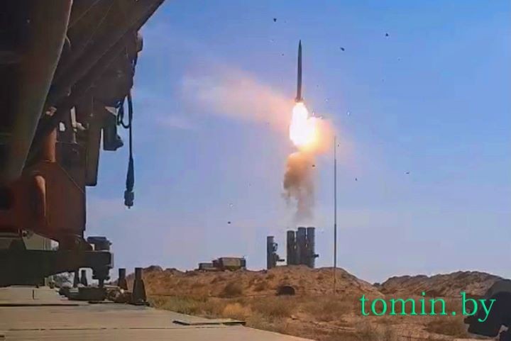 Боевые пуски на российском полигоне Ашулук выполнили брестские ракетчики