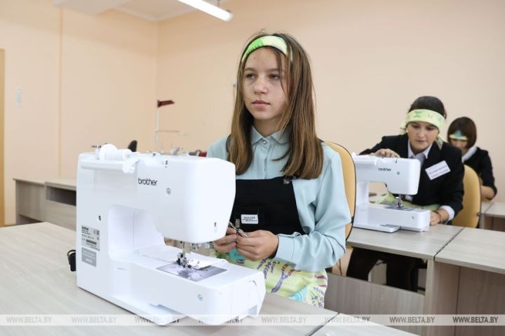 В Барановичах открыли самую большую школу в городе