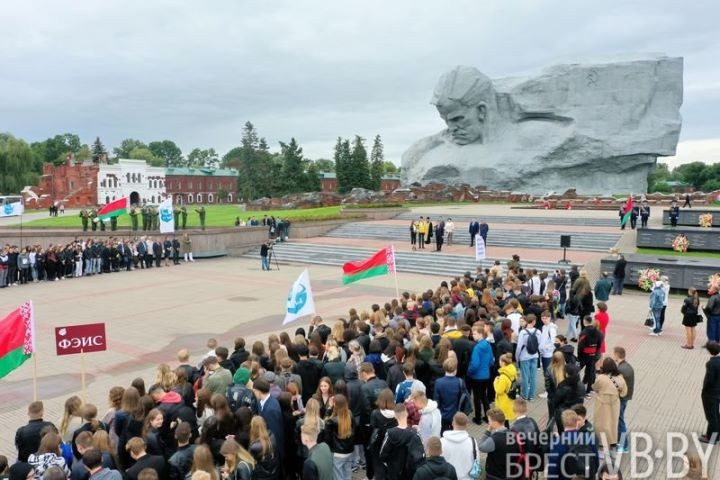 Посвящение в студенты Брестского технического университета состоялось в Брестской крепости
