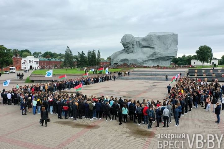 Посвящение в студенты Брестского технического университета состоялось в Брестской крепости