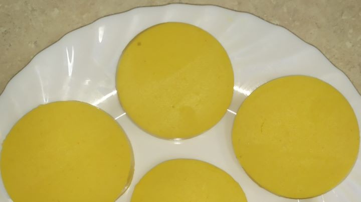 Белорусские ученые изобрели колбасу без мяса. Вот из чего она сделана