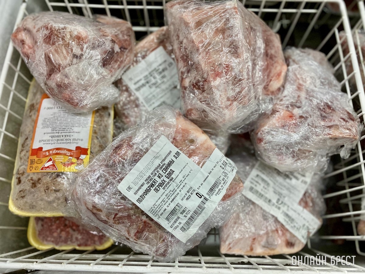 В дискаунтере «Светофор» на Приграничной, район Козлович в Бресте, большое пополнение товара по низким ценам: мясо, рыба, сладости, бакалея, хозтовары