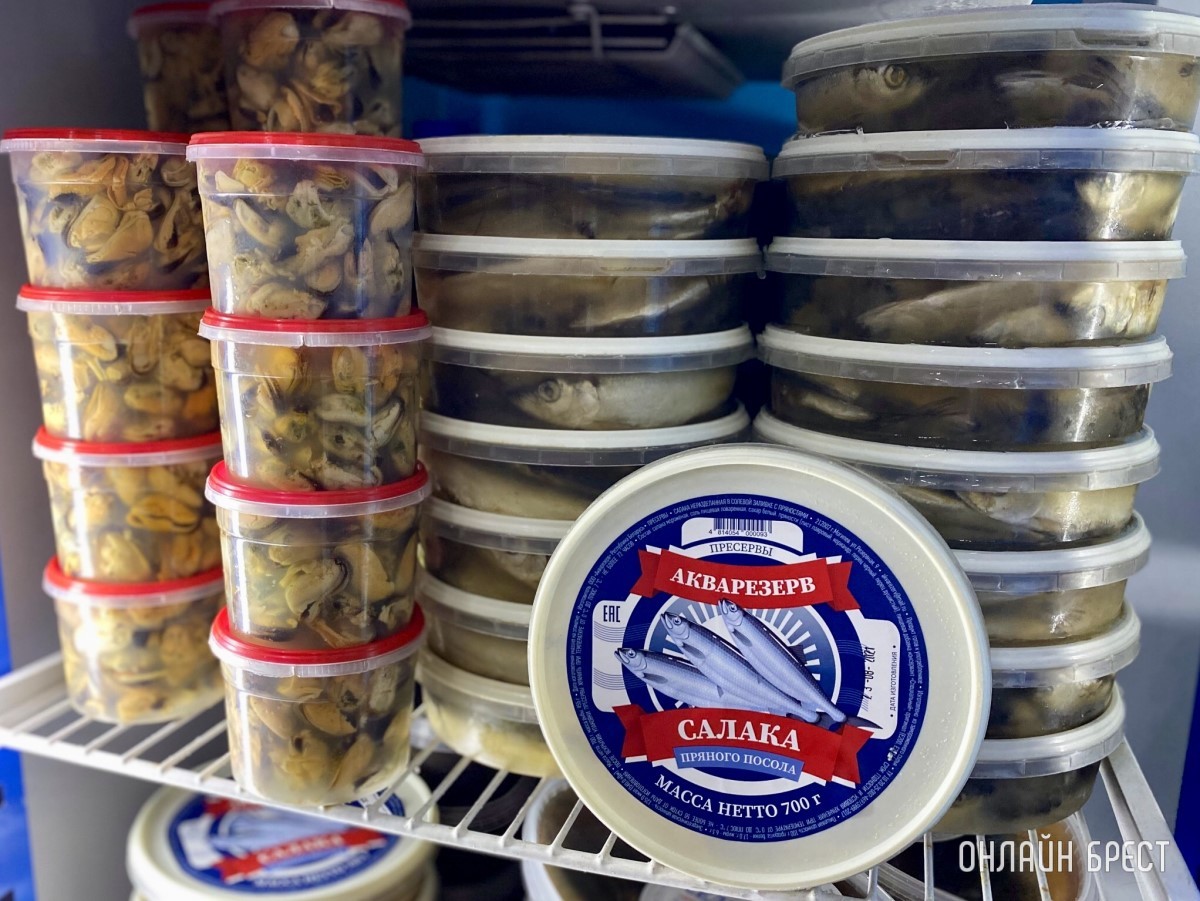 В дискаунтере «Светофор» на Приграничной, район Козлович в Бресте, большое пополнение товара по низким ценам: мясо, рыба, сладости, бакалея, хозтовары