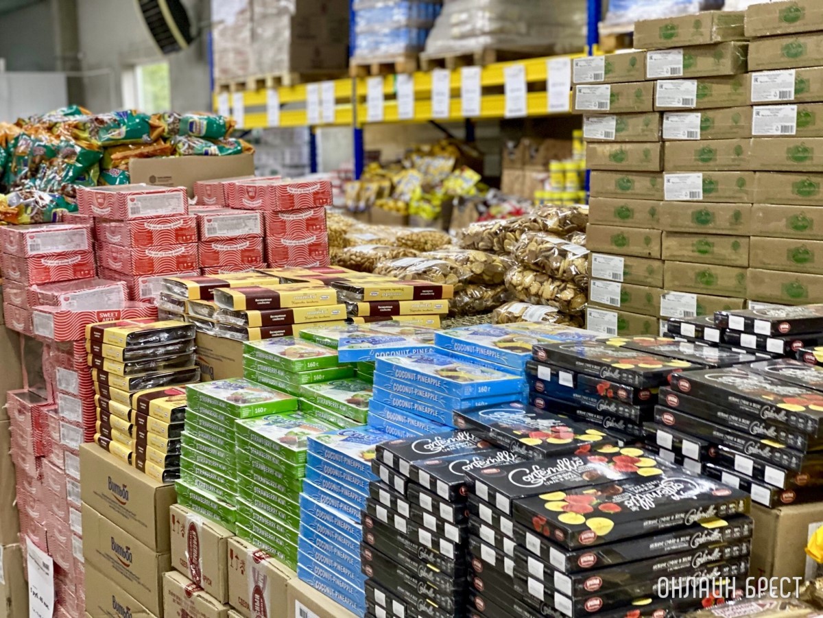 В дискаунтере «Светофор» на Приграничной, район Козлович в Бресте, большое пополнение товара по низким ценам: мясо, рыба, сладости, бакалея, хозтовары