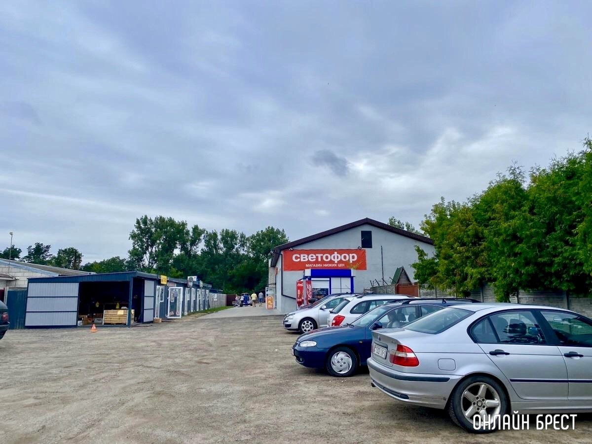 В дискаунтере «Светофор» на Приграничной, район Козлович в Бресте, большое пополнение товара по низким ценам: мясо, рыба, сладости, бакалея, хозтовары