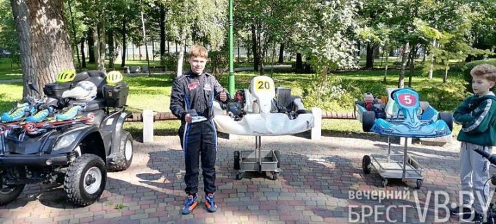 В парке культуры и отдыха сегодня презентовали все брестские виды спорта. Фоторепортаж